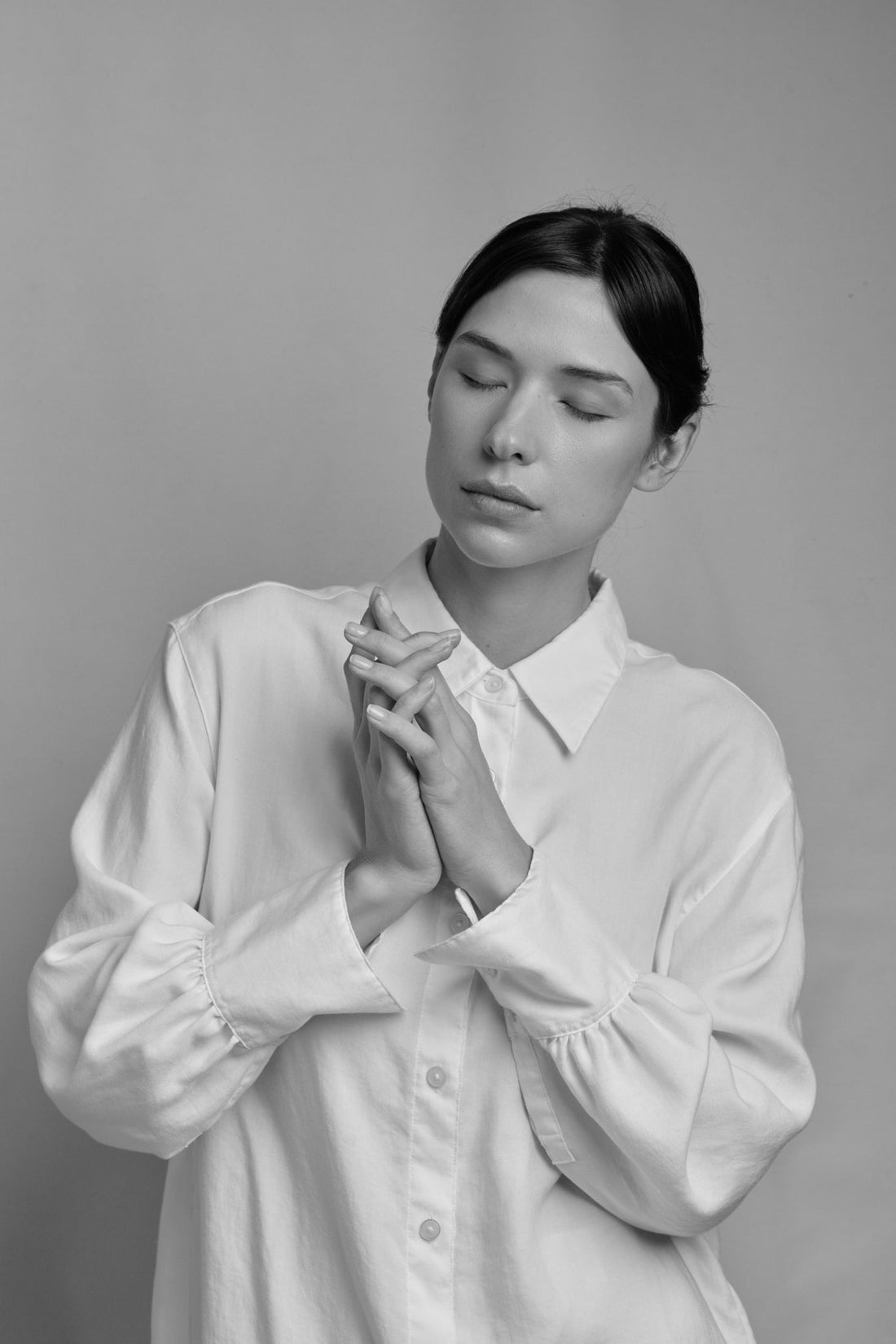 Lavender essential oil in the treatment of migraine headache