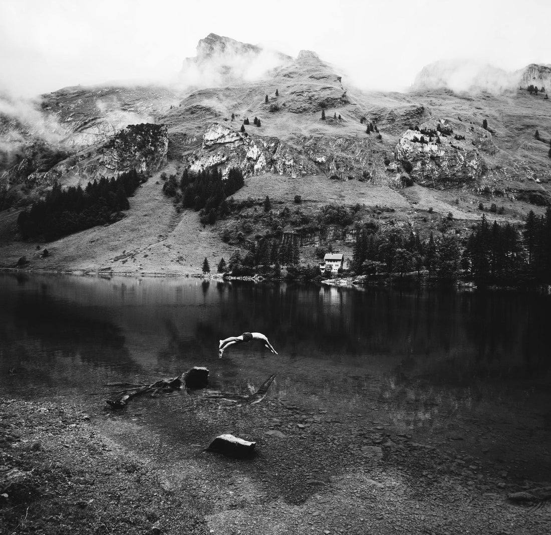 Ethnopharmacological Evaluation of Breu Essential Oils From Protium Species Administered by Inhalation